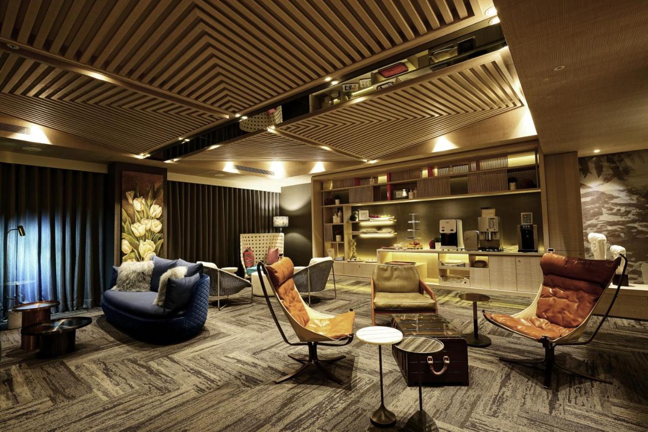 Chateau De Chine Hotel Taoyuan Bagian luar foto