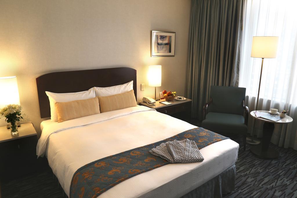 Chateau De Chine Hotel Taoyuan Bagian luar foto