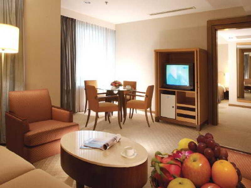 Chateau De Chine Hotel Taoyuan Bagian luar foto
