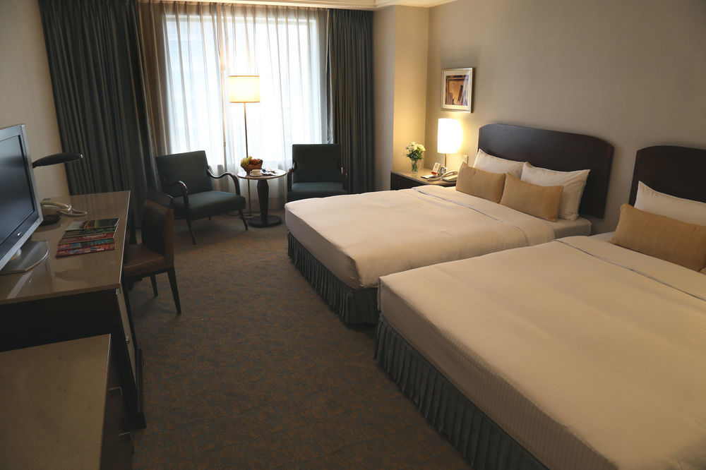 Chateau De Chine Hotel Taoyuan Bagian luar foto