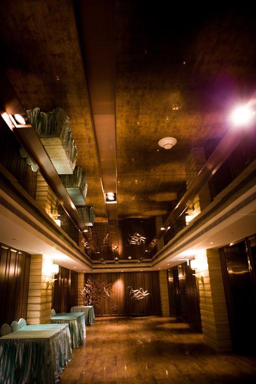 Chateau De Chine Hotel Taoyuan Bagian luar foto