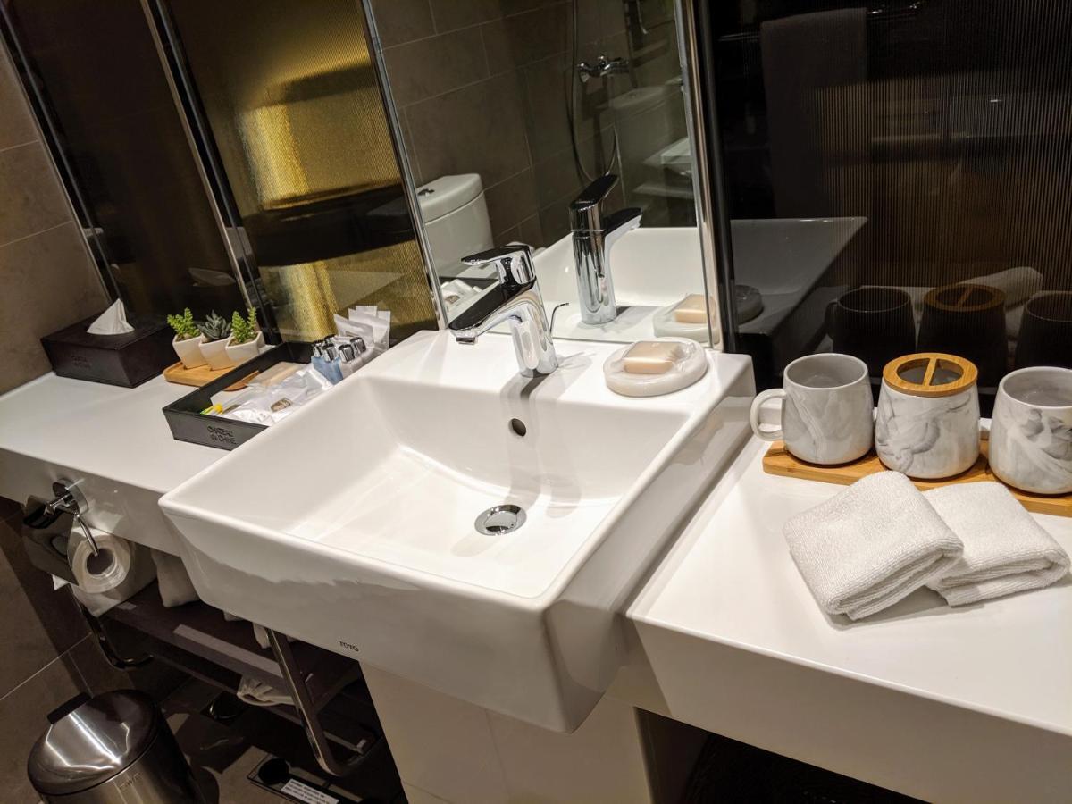 Chateau De Chine Hotel Taoyuan Bagian luar foto